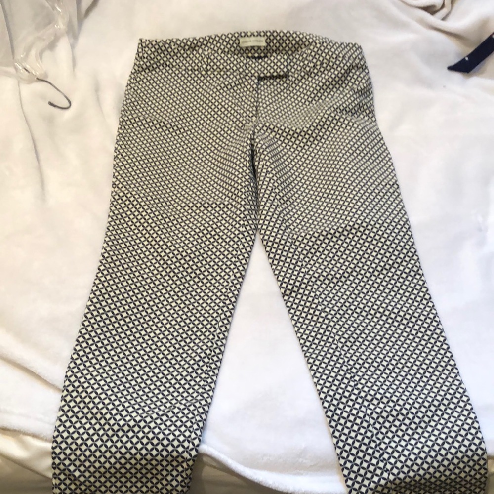 Adrienne Vittadini size 10 navy blue / cream pants